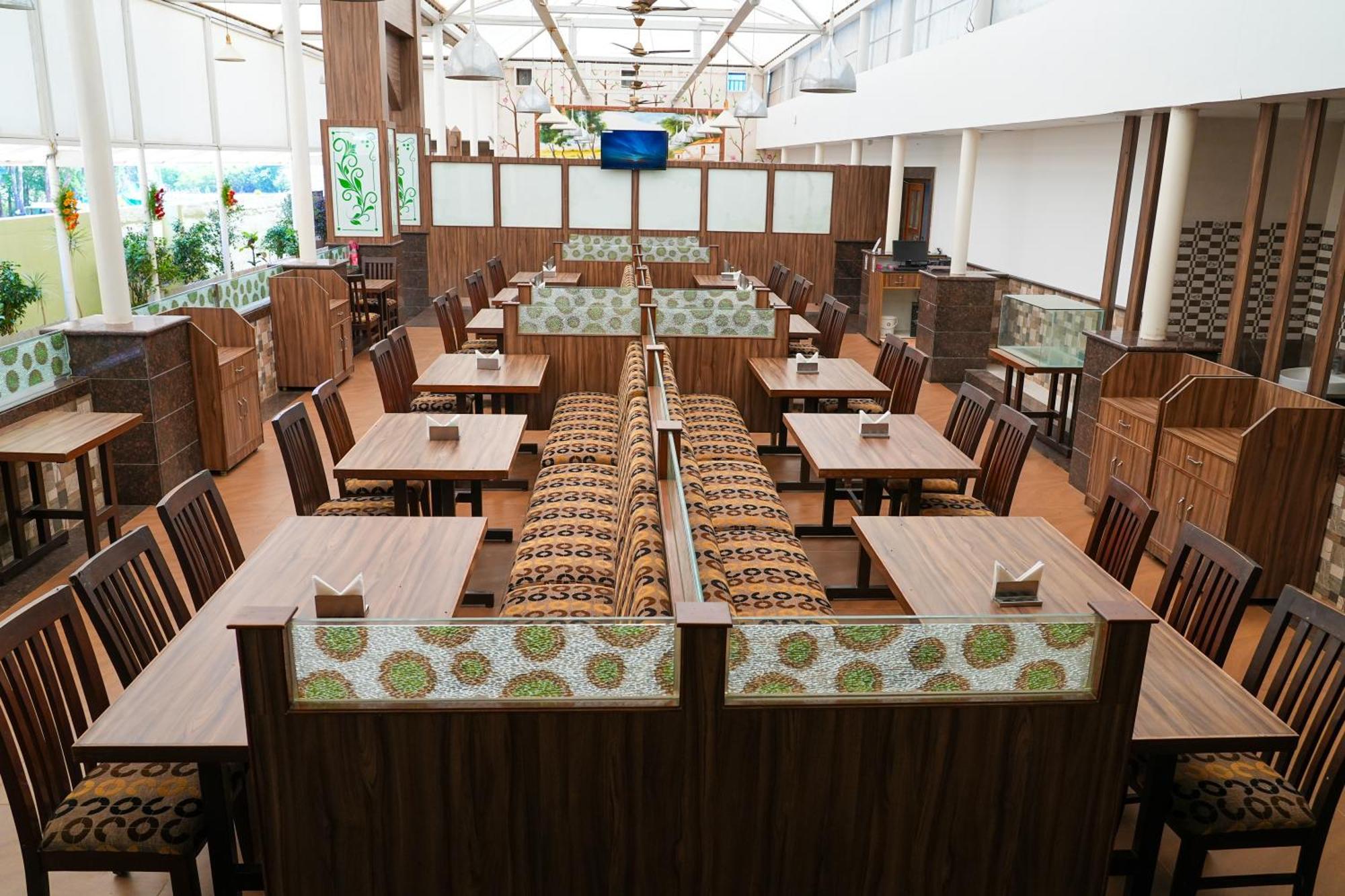 Sri Krishna Inn - Kempegowda Airport Bangalore Devanahalli Екстер'єр фото