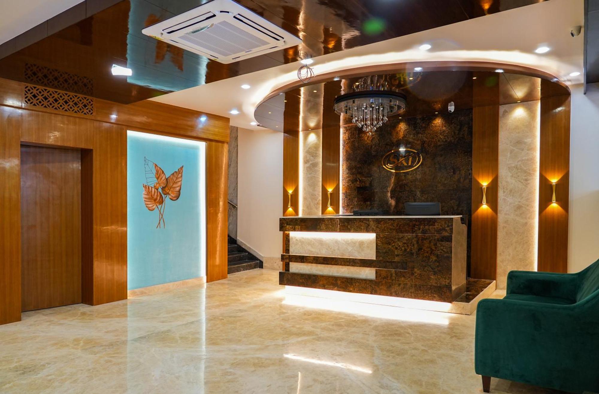 Sri Krishna Inn - Kempegowda Airport Bangalore Devanahalli Екстер'єр фото