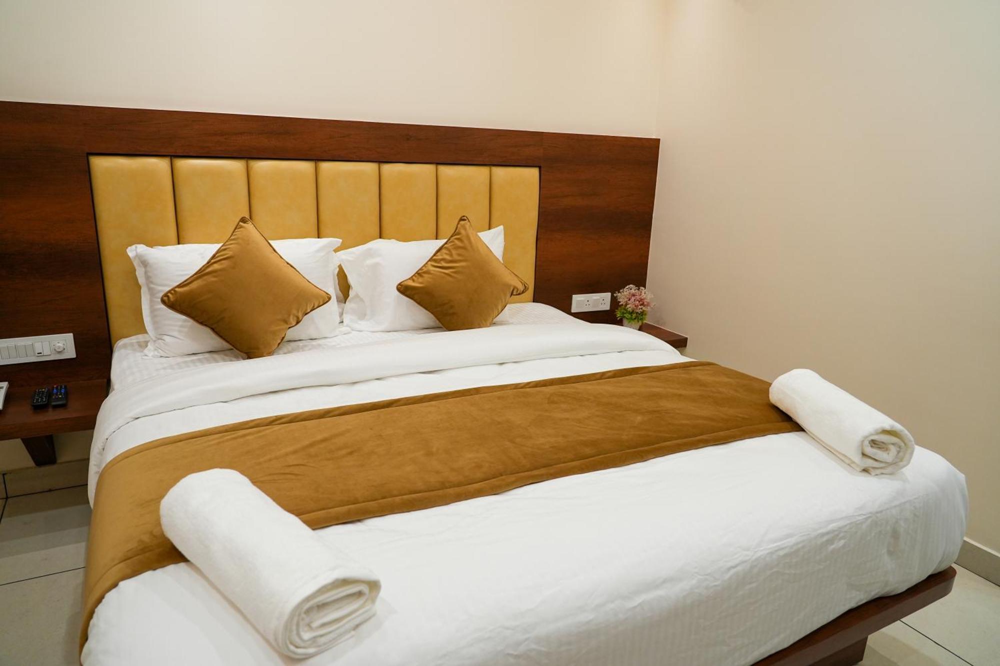 Sri Krishna Inn - Kempegowda Airport Bangalore Devanahalli Екстер'єр фото