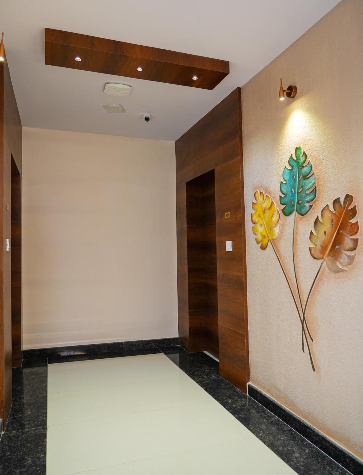 Sri Krishna Inn - Kempegowda Airport Bangalore Devanahalli Екстер'єр фото