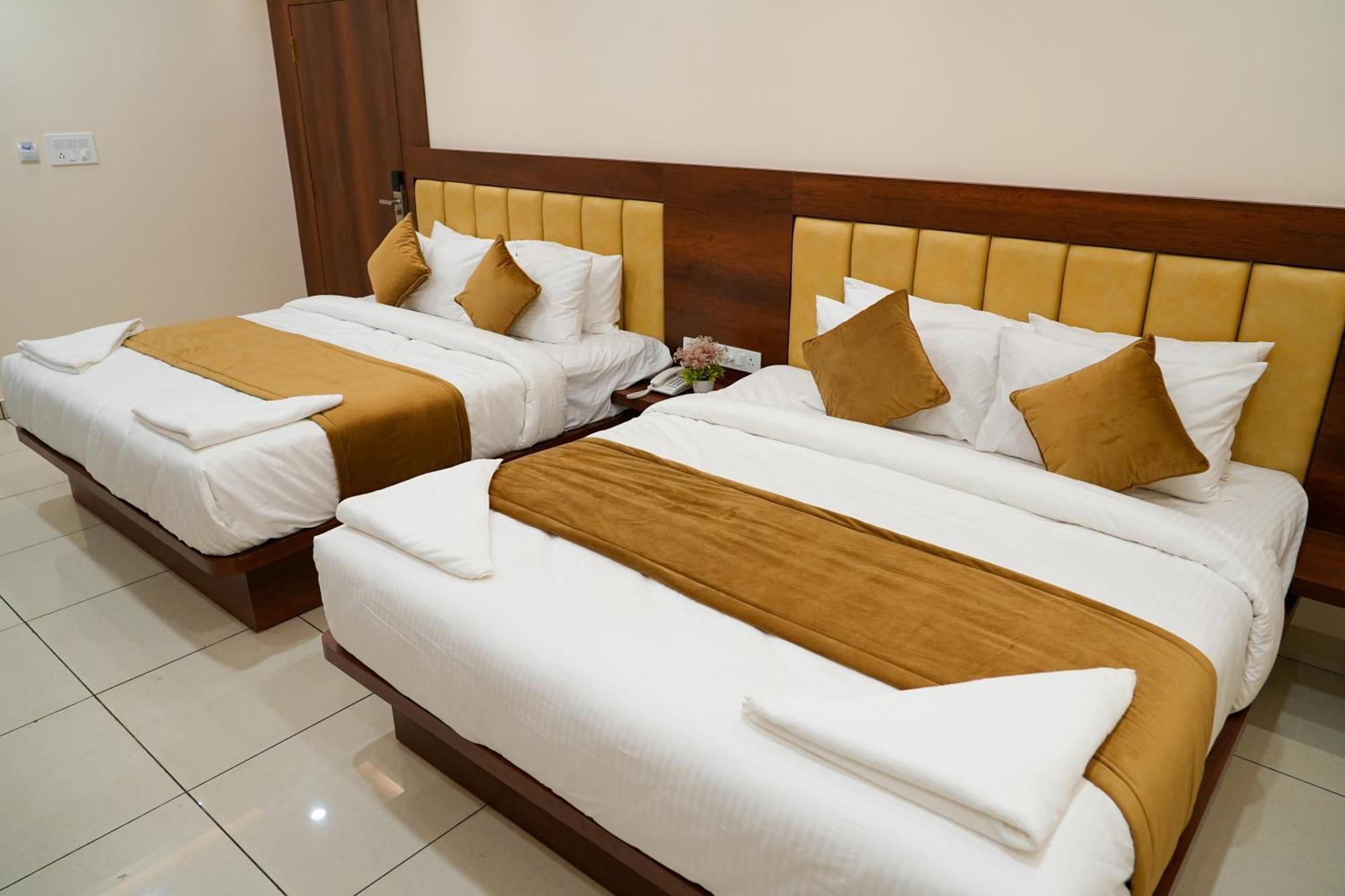 Sri Krishna Inn - Kempegowda Airport Bangalore Devanahalli Екстер'єр фото